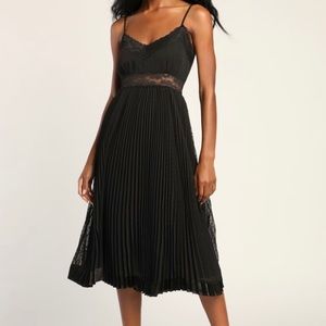 NWT - Dot Your Love Black Lace Pleated Midi Dress - Size Small